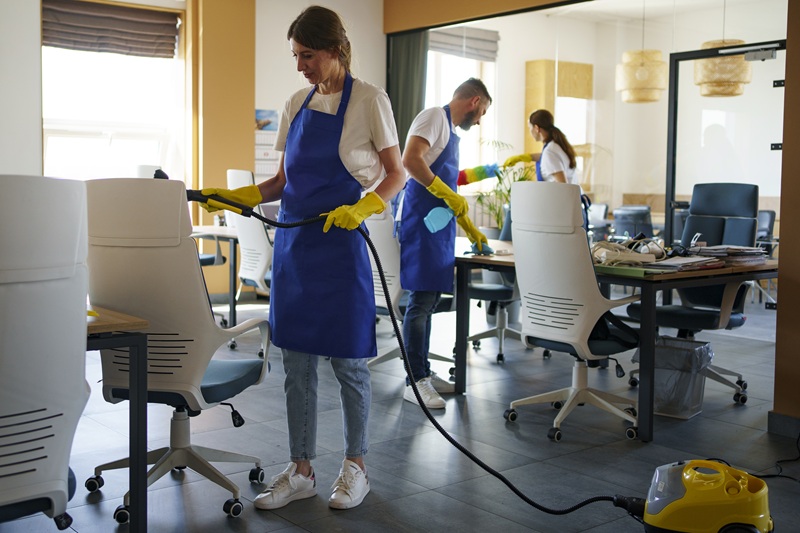 The Office Cleaning Checklist Every Workplace Needs